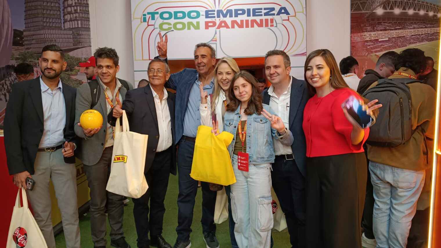 La Fiebre Mundialista ya empezó: el Album oficial de Panini 2026 se Lanzó en Bogotá